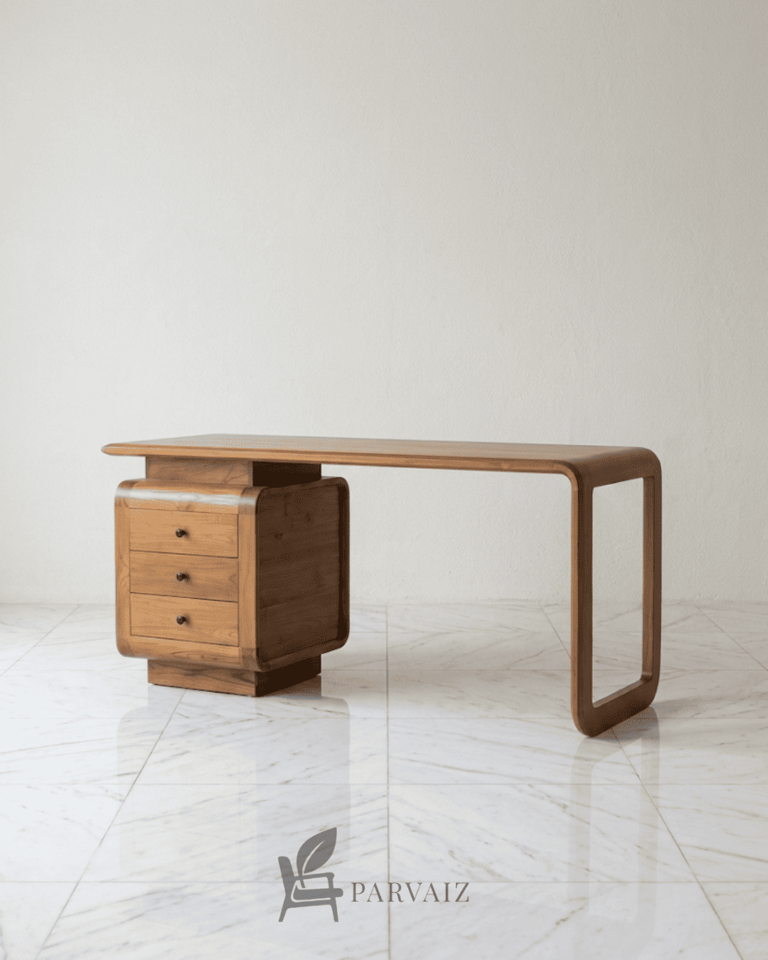 Sagi Table