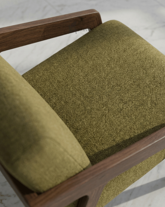 Derry Lounge Chair
