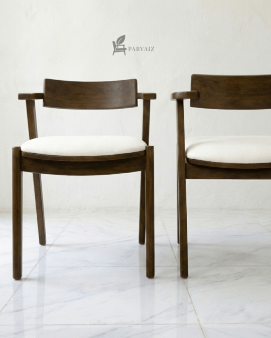 Sastra Chair