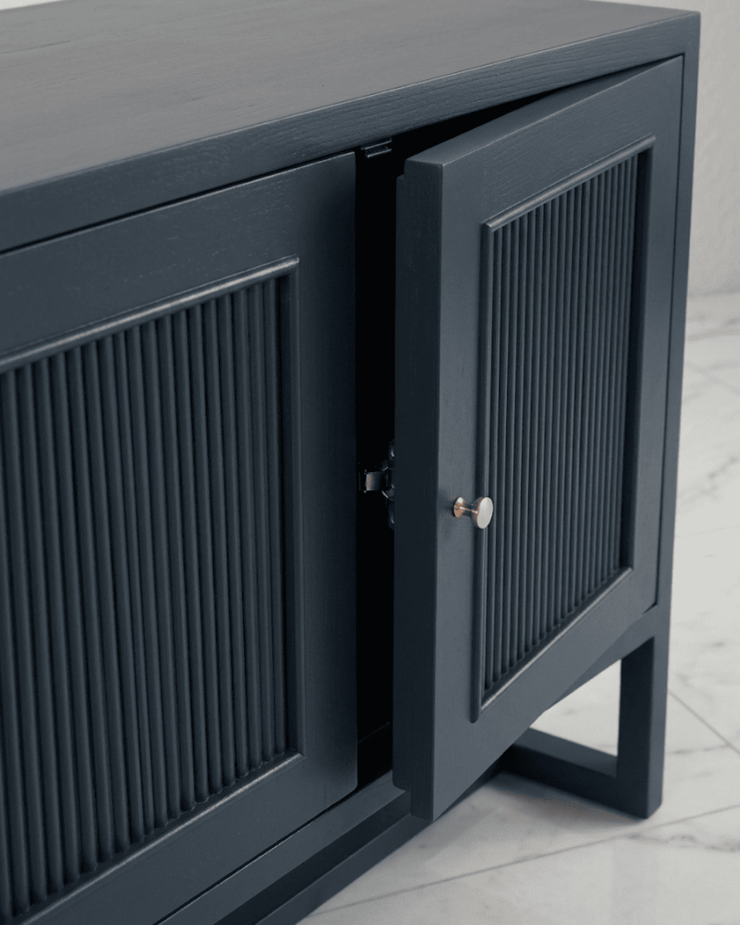Dober Cabinet