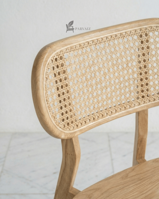 Kacang Chair