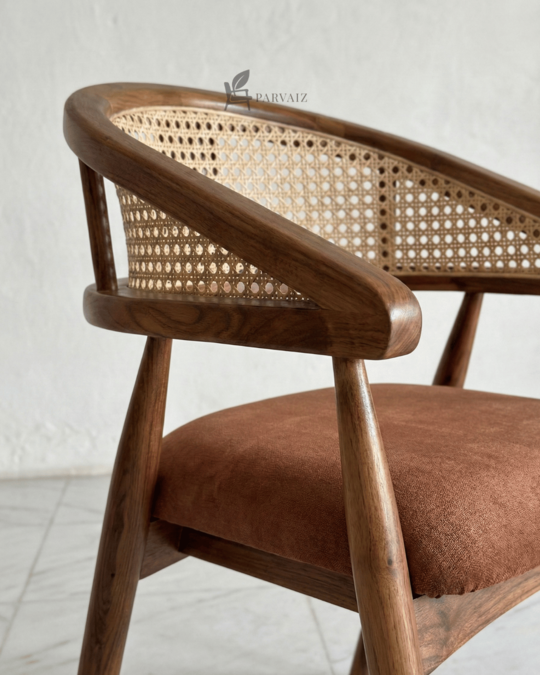 Puspa Chair