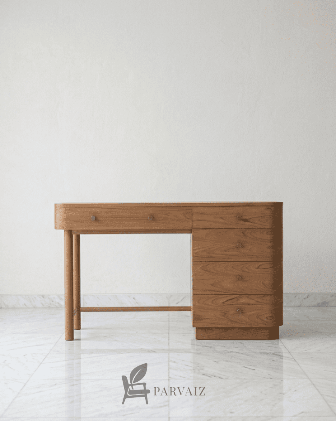 Isagi Table